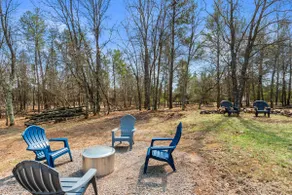 Golf| Dog Friendly| Walk to Lake Camelot - Image 4