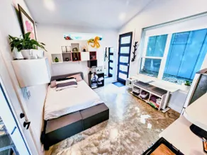Modern Austin Tiny Home in Chill Neighborhood - Image 4