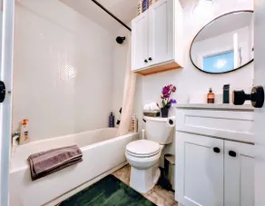 Modern Austin Tiny Home in Chill Neighborhood - Image 5