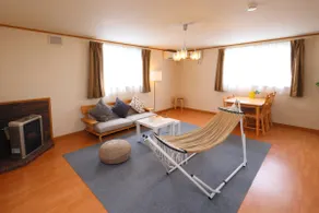 Asahiyama Zoo is 14 minutes by car | Family & Group | Comfortable for 8 people | 160 m² | 2 rooms (entire building rental) | Parking for 4 cars - Image 3