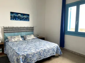 Charming Two-Room Apartment in Santa Lucia, Beachfront - Image 2