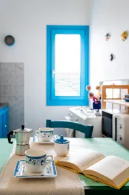 Charming Two-Room Apartment in Santa Lucia, Beachfront - Image 3