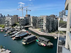 West-facing balcony, 7th floor, harbor and city views - Image 3