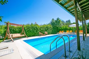 Paradise Town Villa Hazel - Image 3