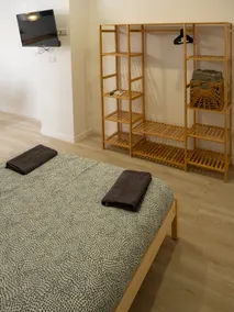 Casa De Carla, Apartment with double bed and sofa. - Image 4