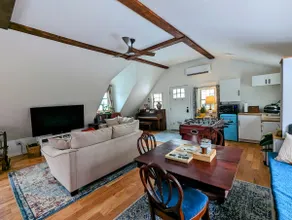 Serene Studio Retreat 20 Minutes to Downtown - Image 4