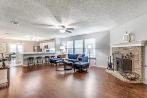 2 King Beds- 4 bds in Little Elm - Image 5