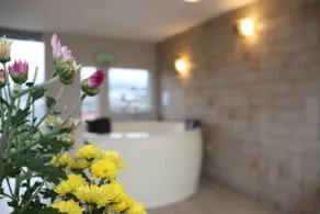 ”El Altar” suite with jacuzzi - Image 2