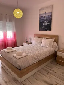 El Conde Apartments - Image 3