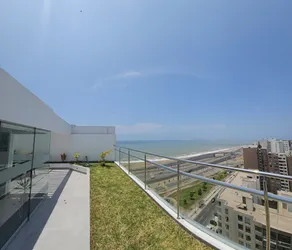 Oceanfront | Queen | Gym | Superhost - Image 5