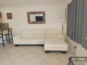 Cozy Condo in Miami Springs Near MIA & Attractions - Image 2