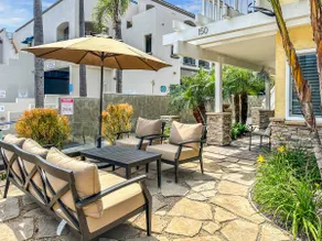 Luxury Beach Vacation Rental 3 - Image 5