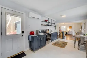 Sparkling Clean! Walkable Reynoldstown Cottage! - Image 2