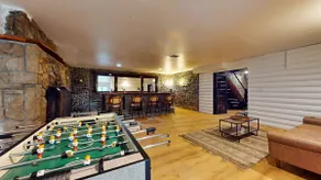 Spacious Home on 5 Acres 2 Hrs to NYC - Image 4