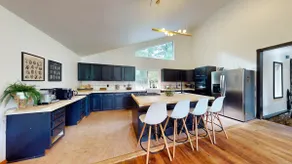 Spacious Home on 5 Acres 2 Hrs to NYC - Image 5
