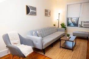 Hoboken Haven – Heart of town! - Image 3
