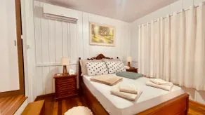 Cozy Chalet Close to Downtown - Image 4