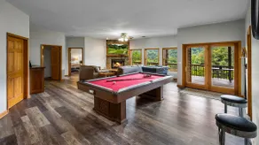 Large Mountain House w/Golf View - Image 2