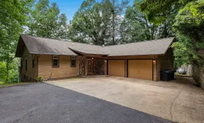 Large Mountain House w/Golf View - Image 4