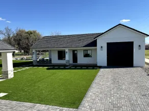 Backyard paradise in Gilbert - pickleball! - Image 5