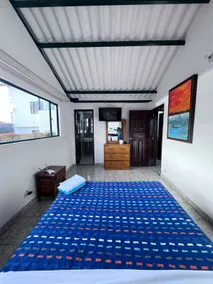 Family APARTMENT near downtown - Image 2