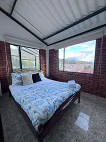 Family APARTMENT near downtown - Image 4