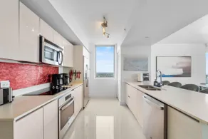Ocean-view Luxury Oasis 𝙗𝙮 𝙎𝙏𝘼𝙔 𝙏𝙊𝘿𝘼𝙔 - Image 3