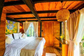 Heaven’s Acres Lodge – 2BR Mountain Villa - Image 5