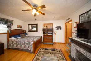Smith’s In-law suite! Pet friendly! - Image 3