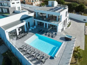 Villa Gold with ocean view, jacuzzi and private pool - Image 4