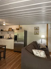 Outdoor Lover's Creekside Cabin (dog friendly) - Image 4