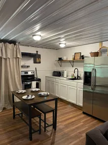 Outdoor Lover's Creekside Cabin (dog friendly) - Image 5