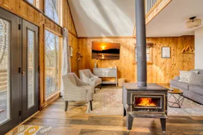 Cozy Cabin, Fire pit, Games on Carter’s Lake - Image 3