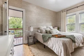 2 King Beds*2nd Floor*Porch*10min to Cle Clinic - Image 2