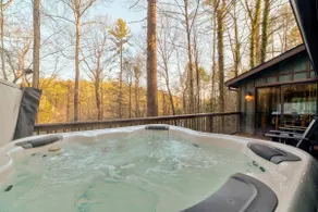 Modern Riverfront | Fire Pit | Hot Tub | Fenced - Image 2