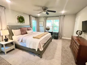Mid-term Rental, Private Child/Pet Friendly Home - Image 3