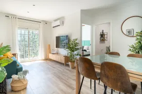 15 minutes from downtown and the beach - Image 2