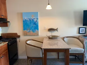 Laid-back Coastal Vibe - Image 3