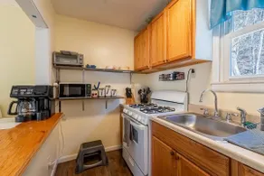 Quaint Cabin By The Creek Privat - Image 4