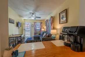Quaint Cabin By The Creek Privat - Image 5