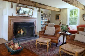 Historic 1768 Farmhouse, quiet, charming, spacious - Image 4