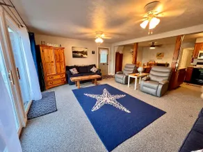 Cozy Red Door Cottage on Jordan Lake - Image 5