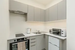 Modern | Central | Affordable | 1GB WiFi | Netflix - Image 5