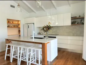 Coastal getaway, river, beaches, mountain views. - Image 4
