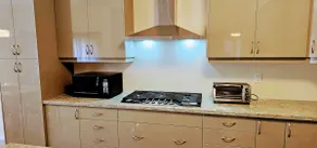 Luxury Huge 5 Bed 4 Bath Sleep 12 Gourmet Kitchen - Image 4
