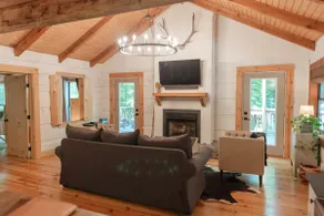Peaceful cabin, 13 miles to the Great Smoky Mtns - Image 2