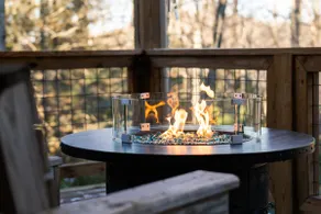 Rustic & cozy, 3 decks w/ loft, 10 min to downtown - Image 5