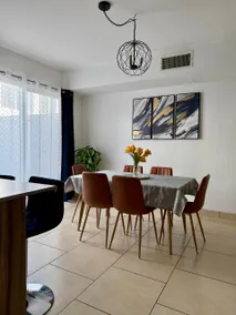 Modern house with 3 bedrooms, 3 bathrooms, and a shared pool - Image 1
