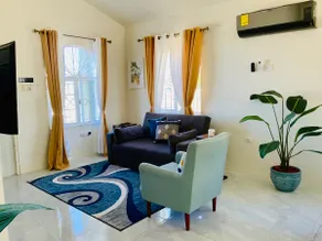 Discovery Bay Oasis - Image 4