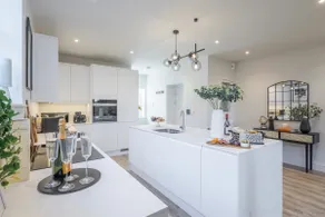 Luxury Apartment (B) in Duxford - Image 3